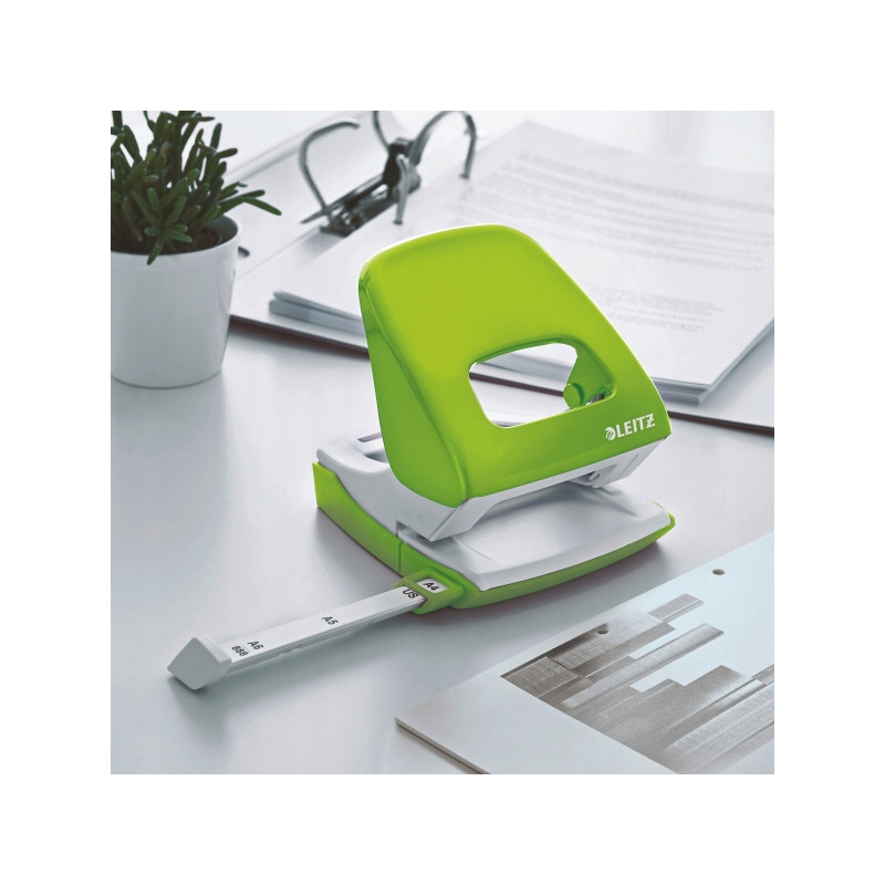 Dziurkacz duży metalowy LEITZ zielony 30 kartek 10 lat gwarancji 50081054