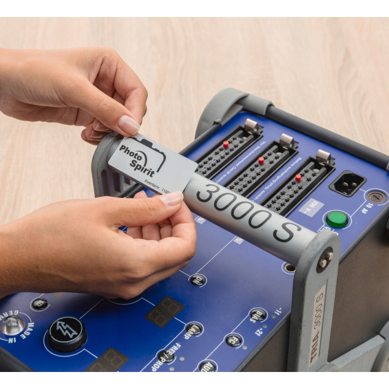 Etykiety Heavy Duty 210x297mm srebrne poliestrowe L6013-20szt AVERY ZWECKFORM