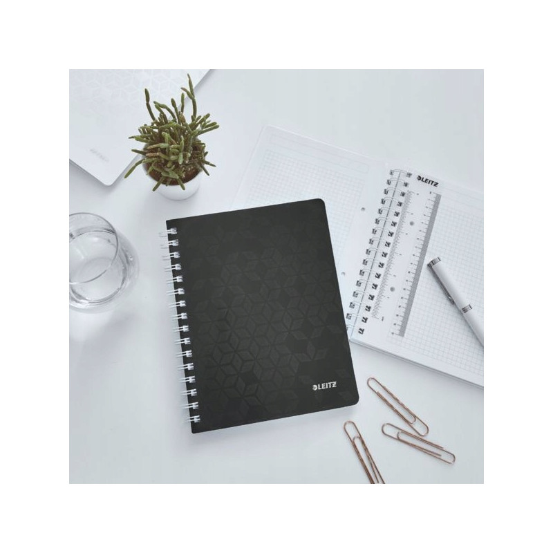 Kołonotatnik w kratkę A5 PP Leitz WOW, czarny 46410095